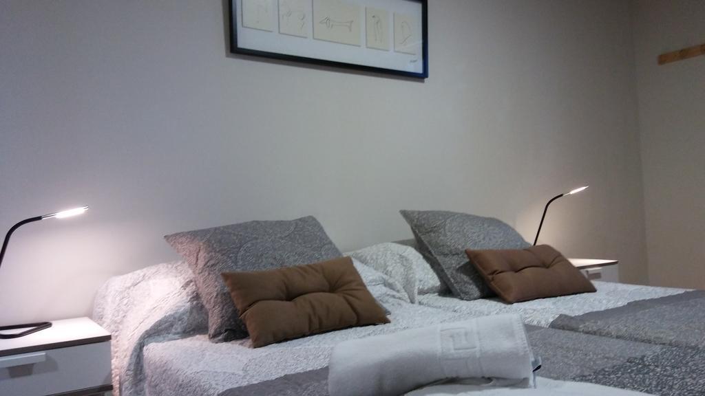Alma Del Camino - Rooms & Albergue Sarria Exterior photo