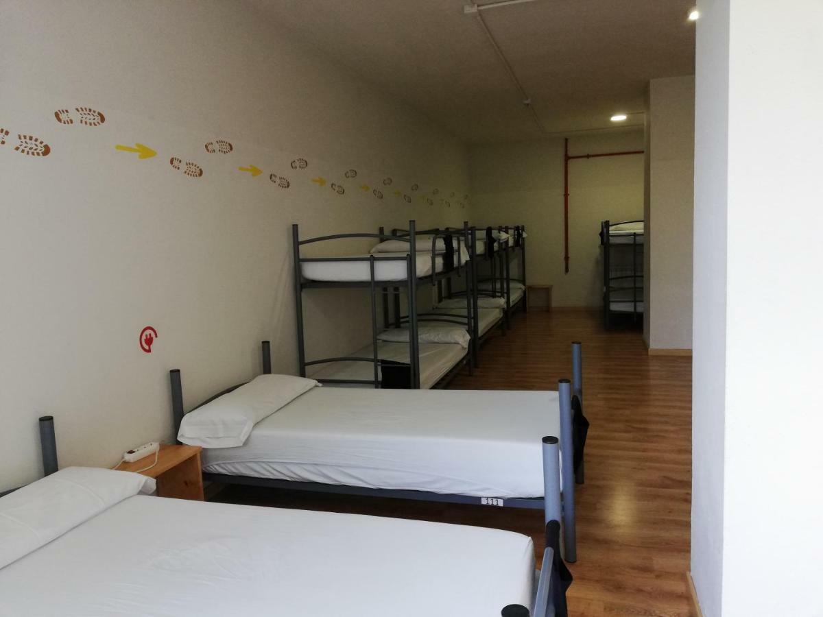 Alma Del Camino - Rooms & Albergue Sarria Exterior photo