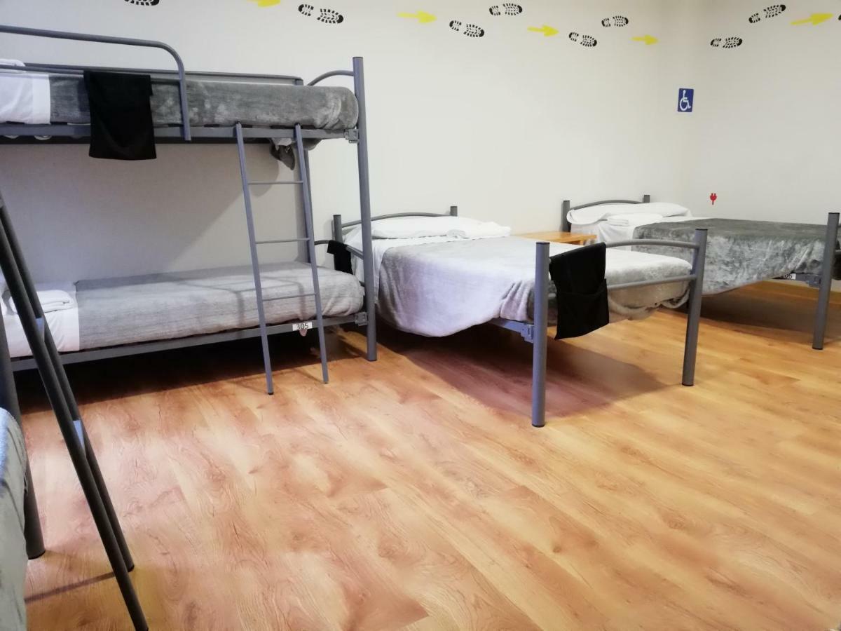 Alma Del Camino - Rooms & Albergue Sarria Exterior photo